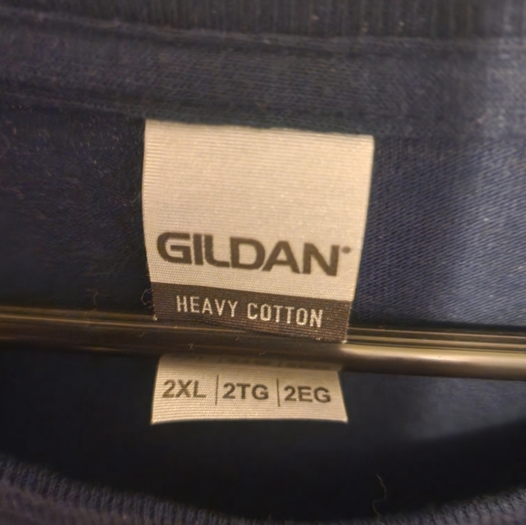 Gildan - Picture 2 of 3